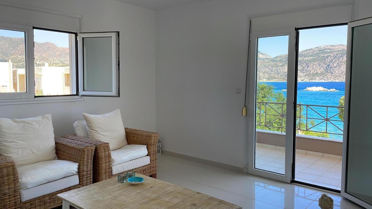 Locals Apartment Karpathos Exterior foto